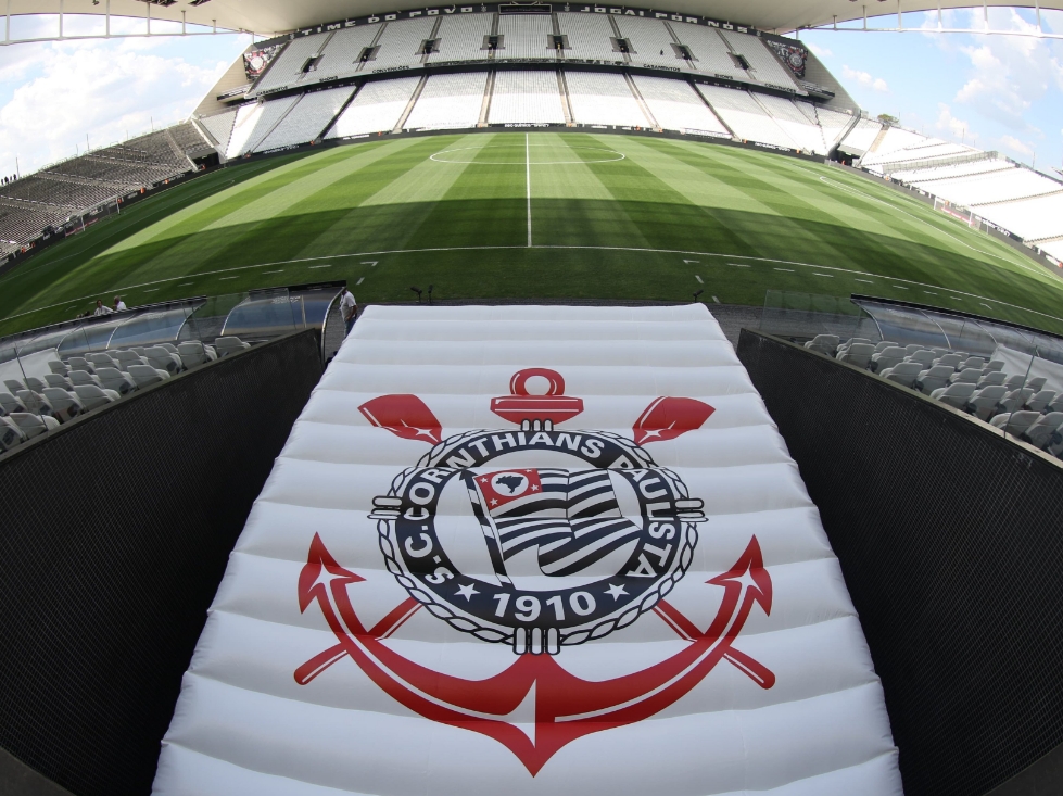 Corinthians já pensa em substituto para António Oliveira; veja