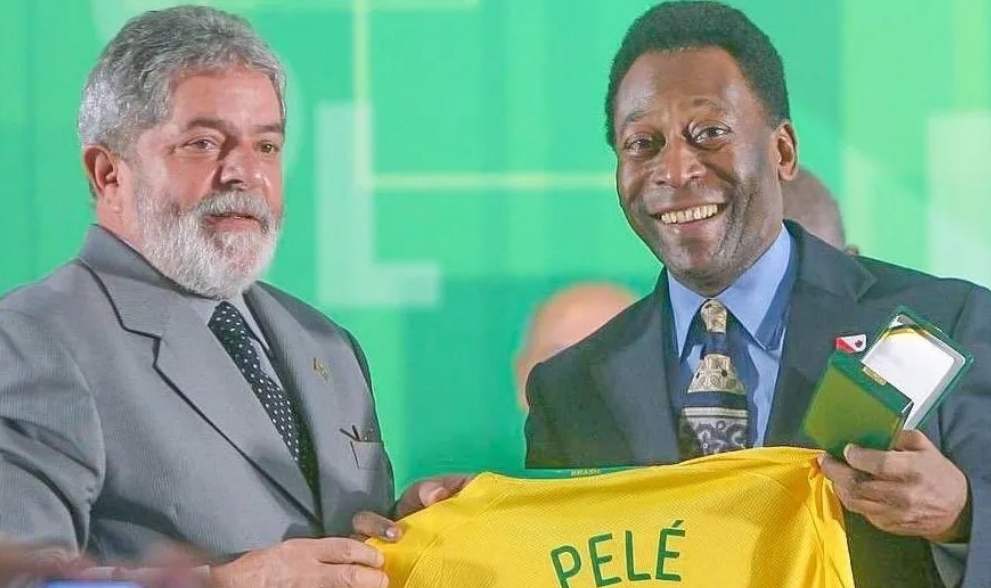 Presidente Lula sanciona Dia do Rei Pelé; veja
