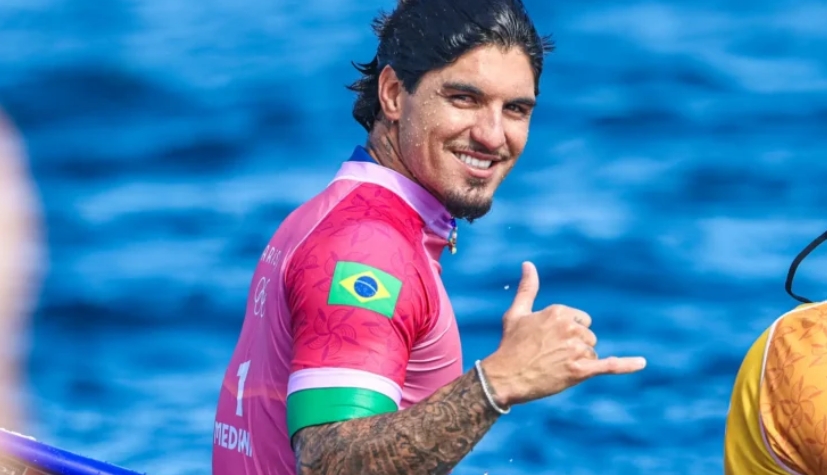 Surfe terá disputa de medalhas neste sábado com Medina e Tati