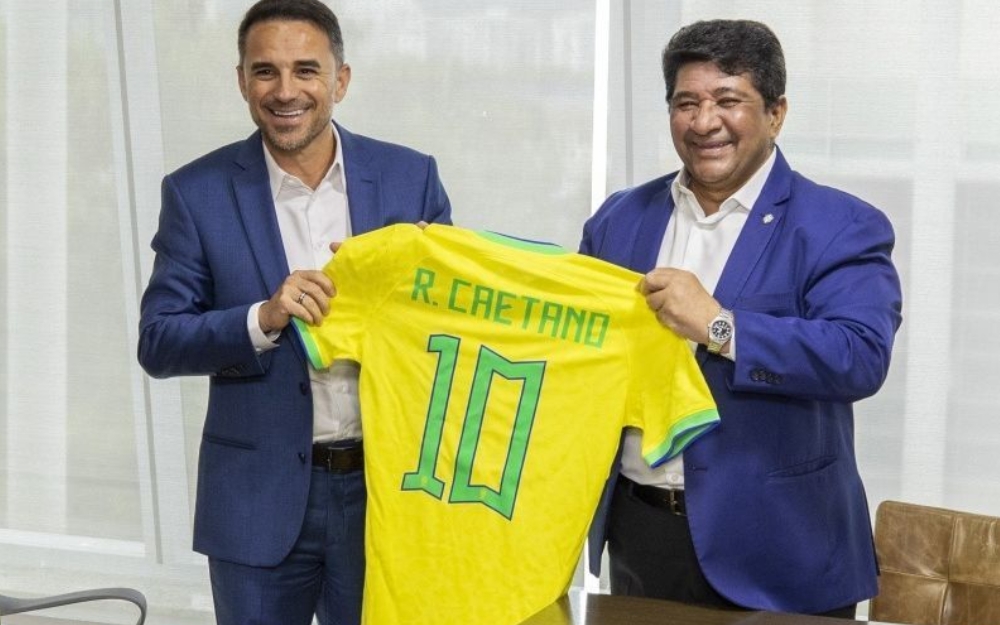 Diretor da CBF cita quatro técnicos possíveis para assumir a seleção; veja