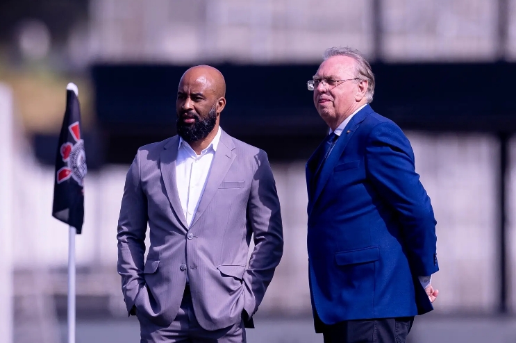 Corinthians busca R$ 46 milhões para derrubar transfer ban e manter Depay