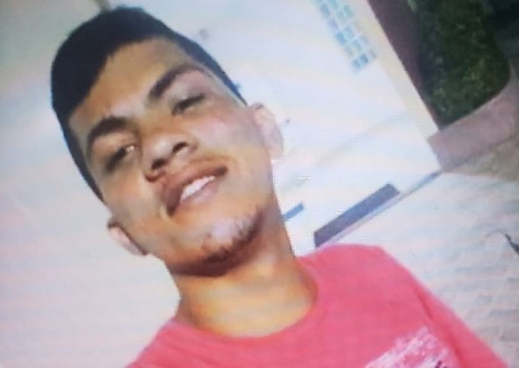 Família procura por jovem desaparecido em Manaus
