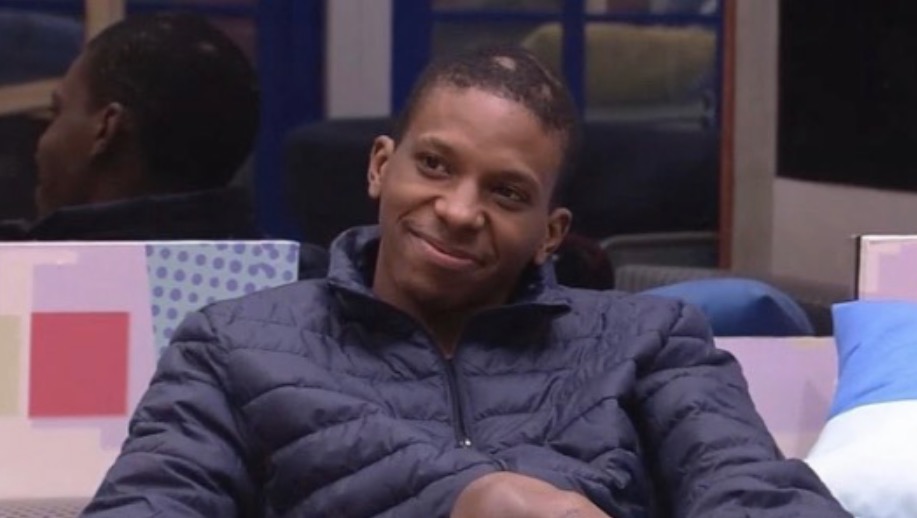 Ex-BBB Lucas faz live, é bruscamente interrompido e preocupa fãs