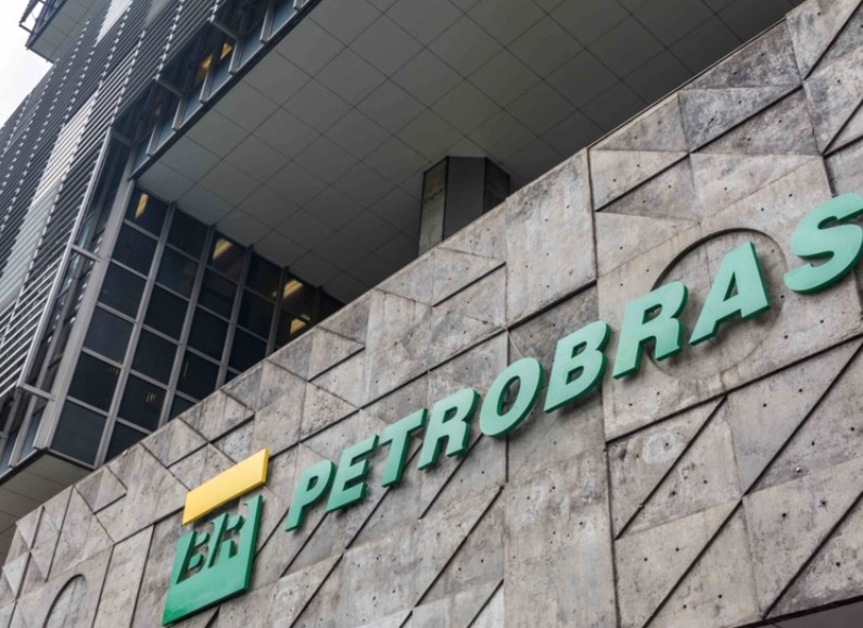 Quatro conselheiros da Petrobras decidem deixar o cargo