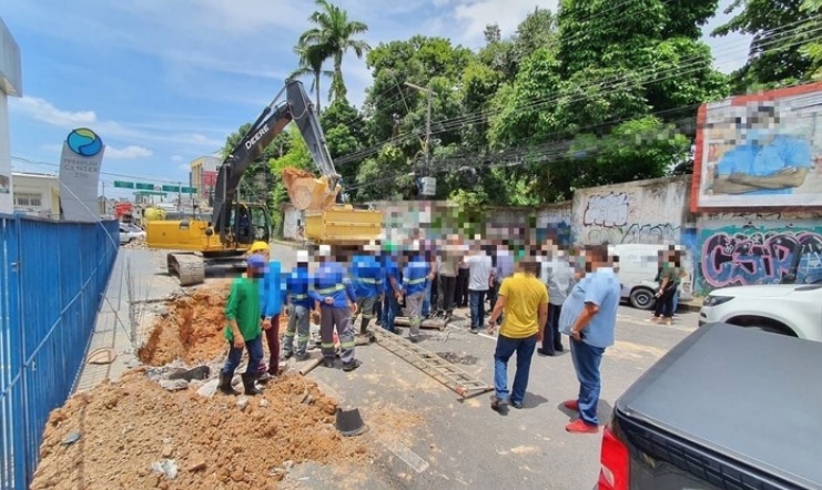 Trecho da avenida João Valério segue interditado em Manaus