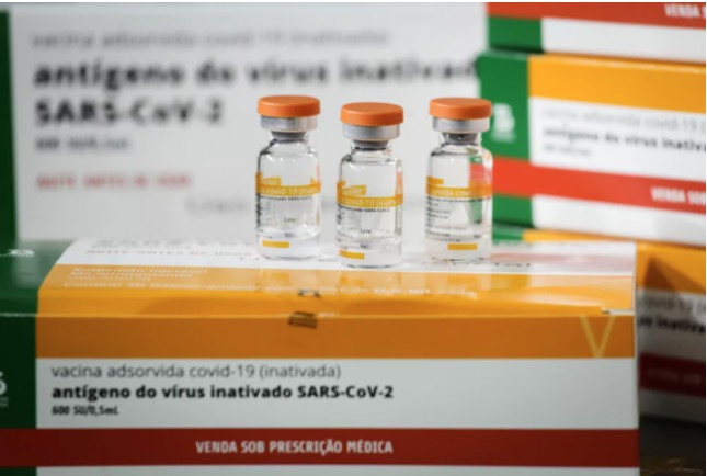 Bandidos armados invadem posto de saúde e roubam vacinas contra a Covid-19