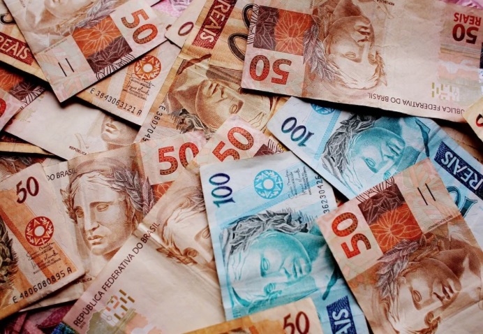 Governo federal deve antecipar 13º de aposentados e pensionistas