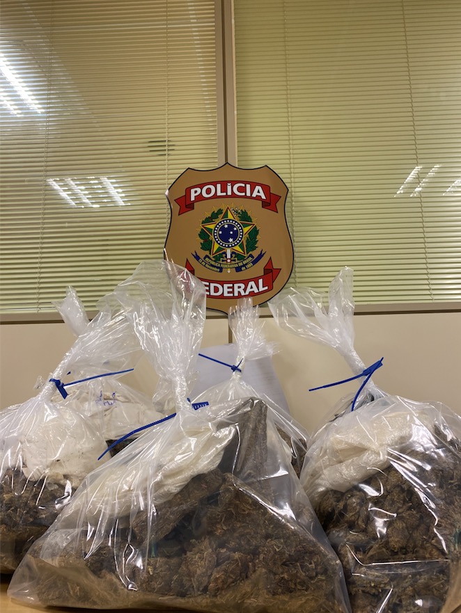 Jovens são presos tentando embarcar com drogas no aeroporto de Manaus