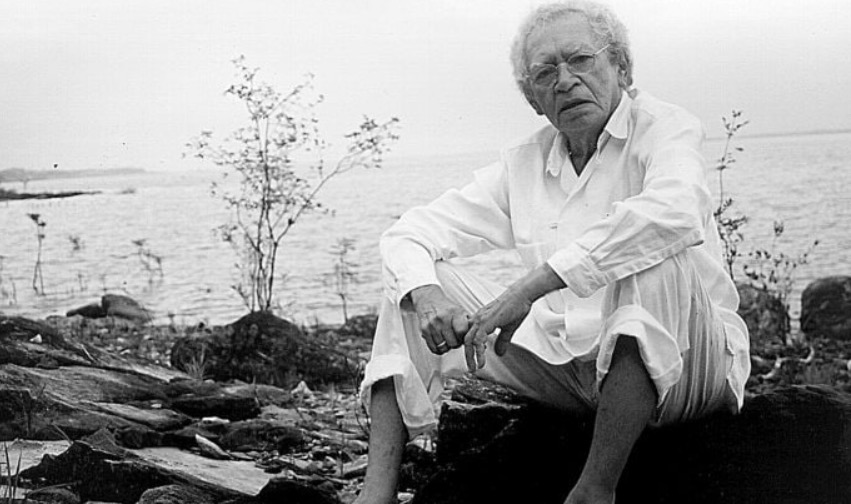 Poeta amazonense Thiago de Mello completa 95 anos com homenagem em Manaus