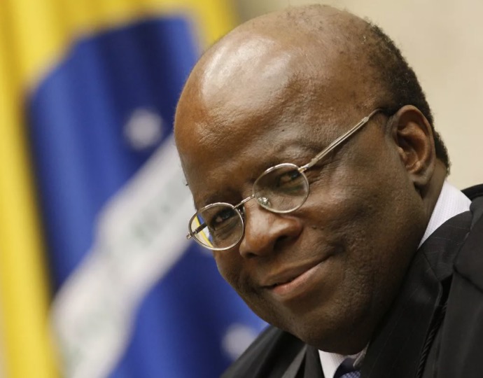 Joaquim Barbosa cogita apoiar Lula para tirar Bolsonaro da presidência
