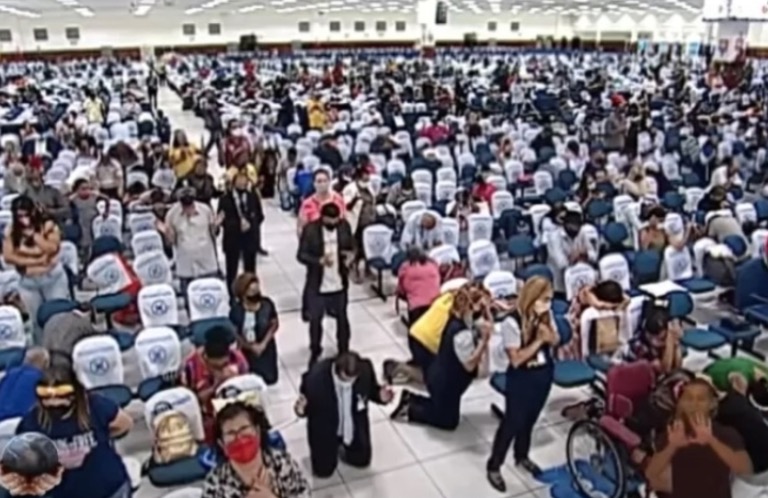 STF julga agora liberação de cultos e missas durante pandemia 