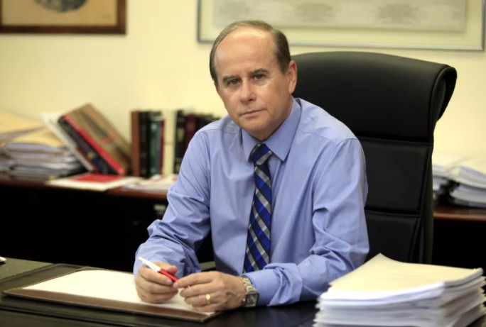 Ministro da Educação demite presidente da Capes