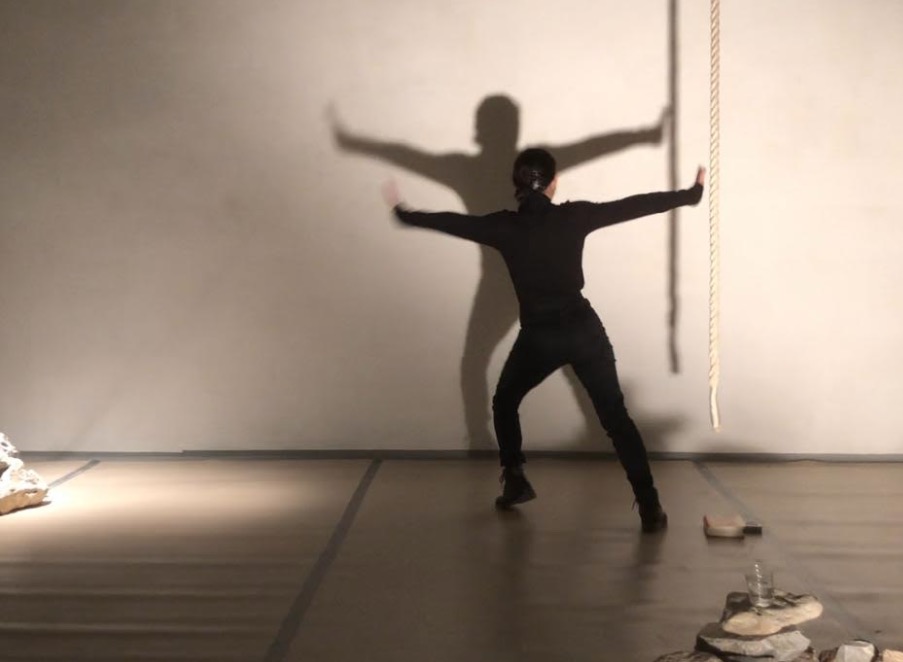 Sisma traz circo contemporâneo para internet 