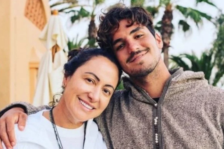 Mãe de Gabriel Medina processa nora após expor briga familiar e pede bolada