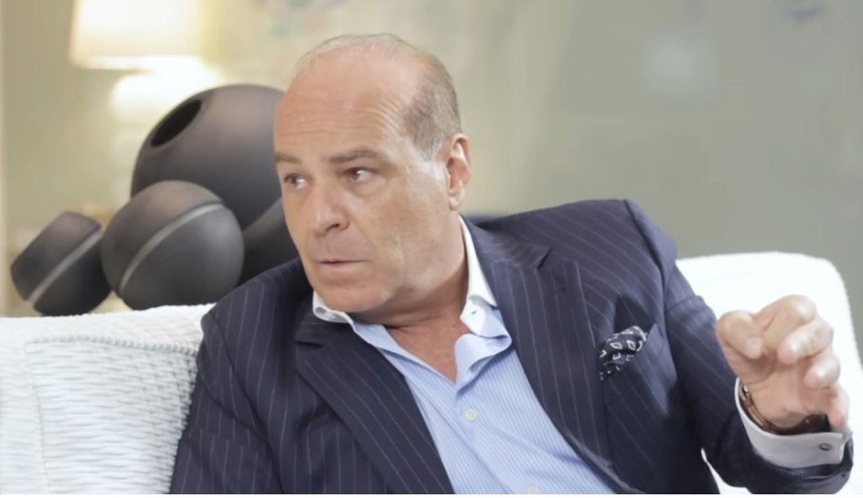 Dono da RedeTV! deve bolada em IPTU e prefeitura pede penhora de bens 