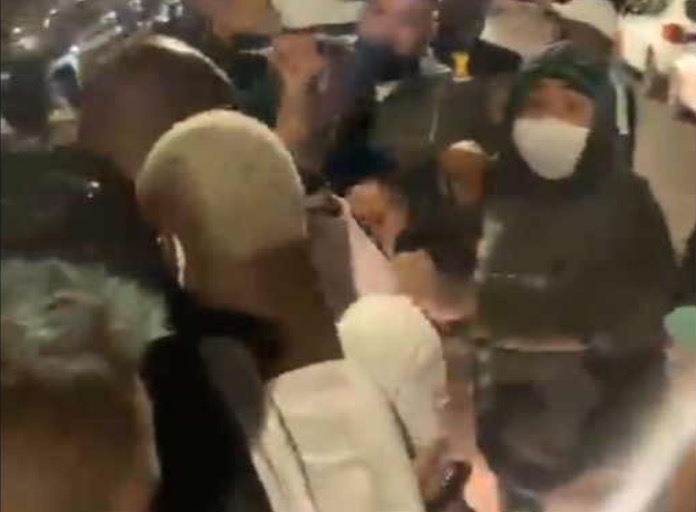 Patrick de Paula do Palmeiras é xingado após flagra em festa clandestina