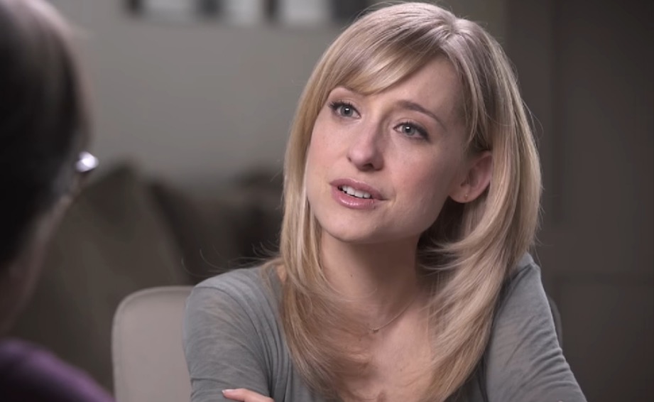 Atriz de ‘Smallville’ entrega áudios chocantes de líder de seita 