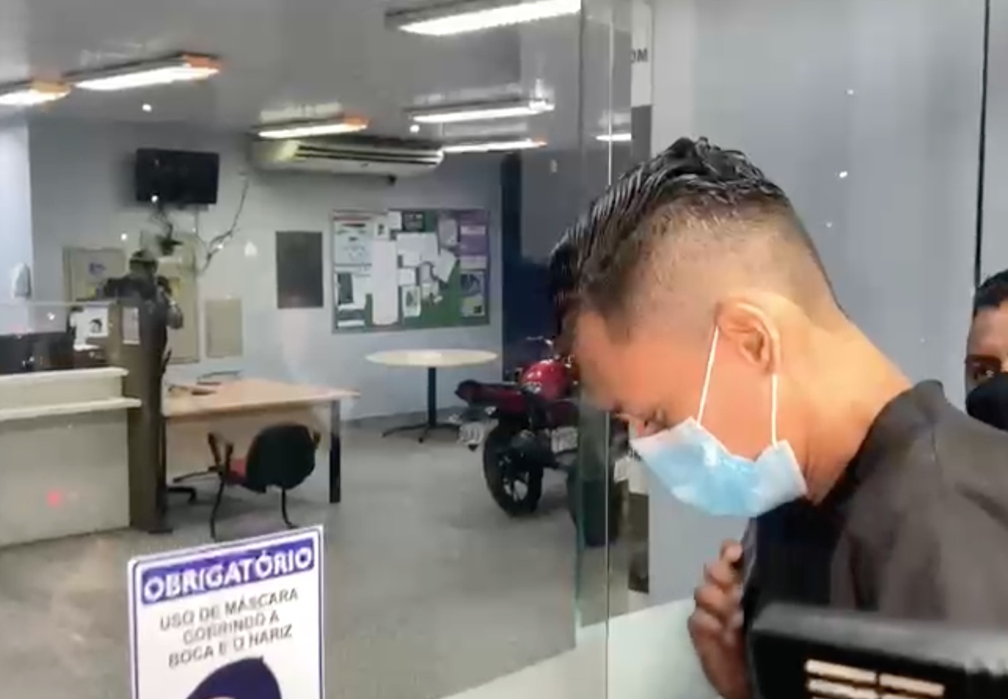 Vítima de 'Taradão da UPA' em Manaus estava com covid-19; vídeo