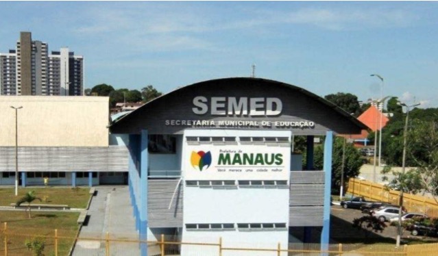 Semed abre processo seletivo com 85 vagas para professores em Manaus