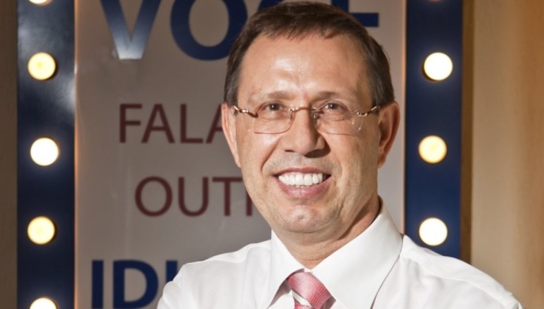 Carlos Wizard desembarca no Brasil nesta segunda 