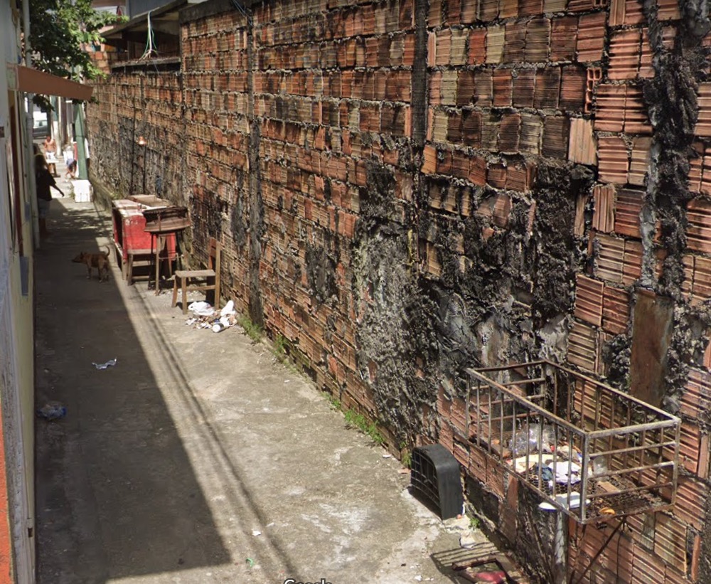 Suspeito é detido com várias porções de maconha, oxi e cocaína em Manaus