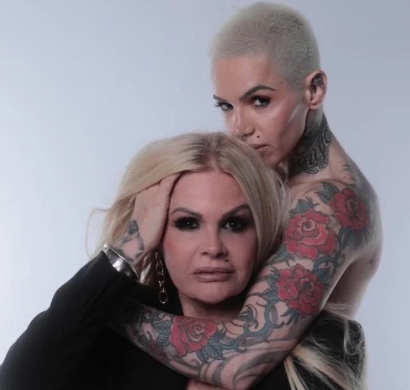 Monique Evans reata namoro com Cacá Werneck 