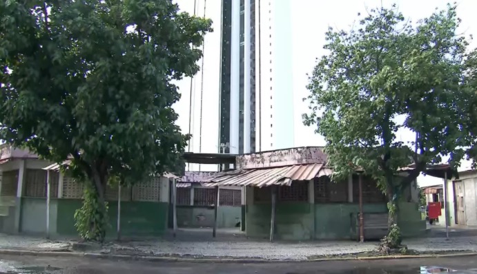 Morre mulher trans que teve 40% do corpo queimado por adolescente