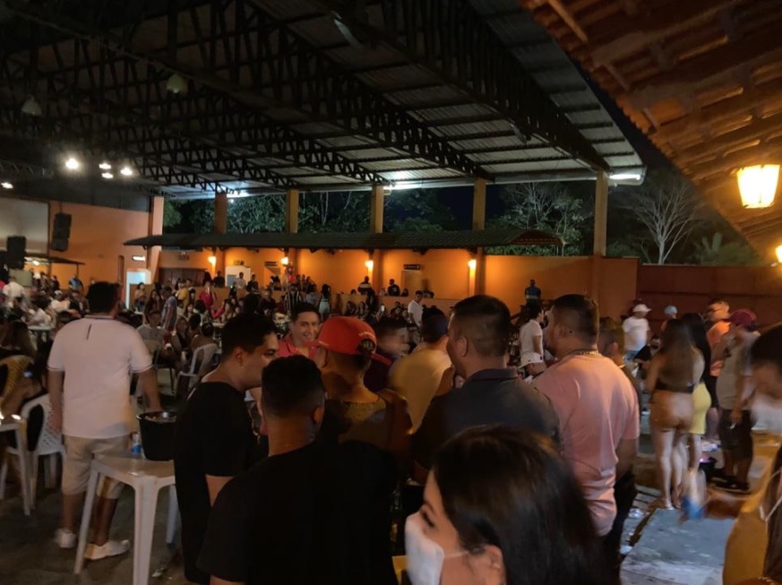 Fiscalização interdita casa de festas com cerca de mil pessoas em Manaus 