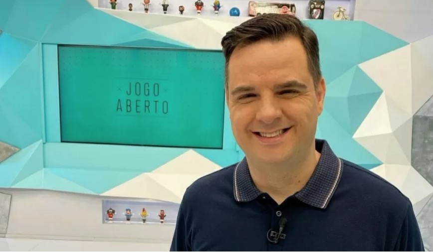 Jornalista da Band, Chico Garcia é transferido para UTI com covid-19