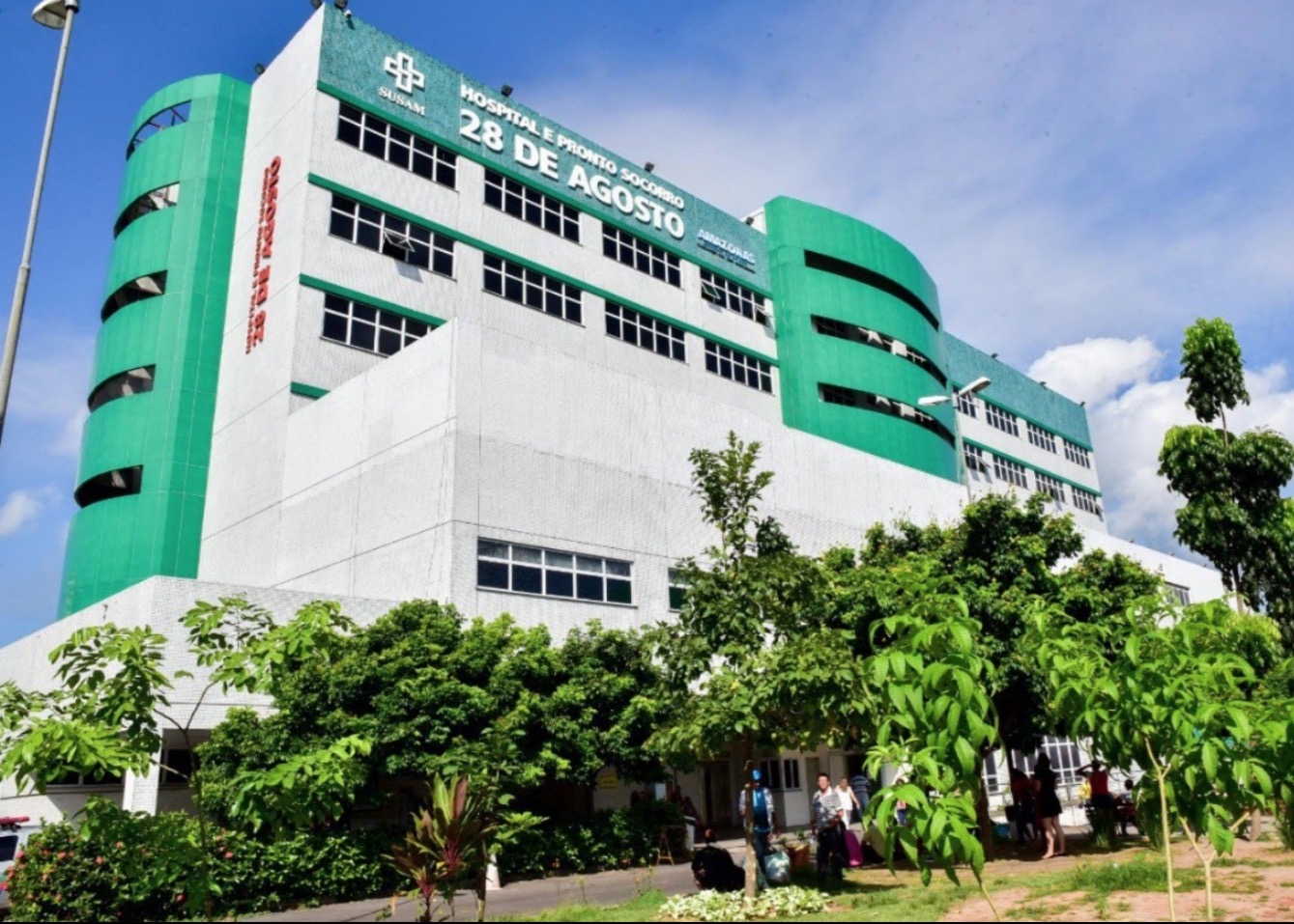 Empresário é interceptado e crivado de balas em Manaus