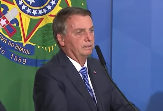 STF abre investigação contra Bolsonaro por ataque às urnas e fake news