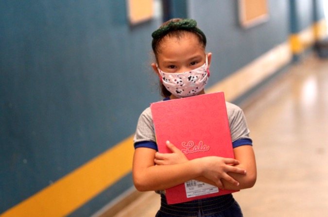 Prefeitura entrega creche revitalizada em Manaus para atender 175 crianças