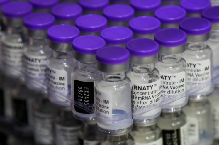 Com falta de AstraZeneca, Saúde libera Pfizer para 2ª dose