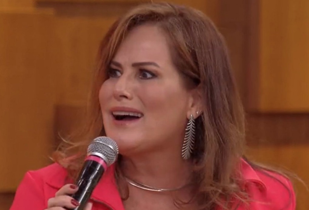 Renata Ceribelli entrega bastidores do The Masked Singer