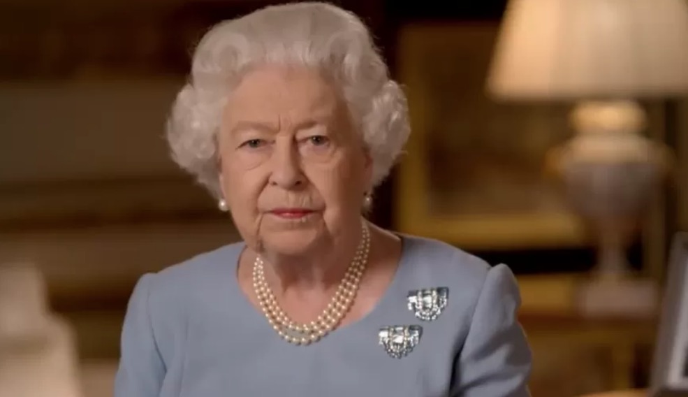 Guarda da Rainha Elizabeth II é preso por assédio em ‘ritual de iniciação’