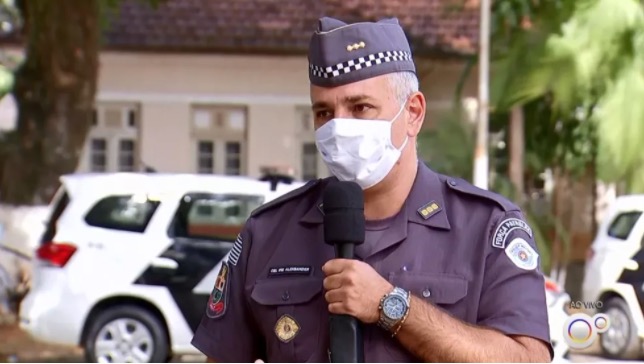 Comandante da PM é afastado após convocar manifestação a favor de Bolsonaro