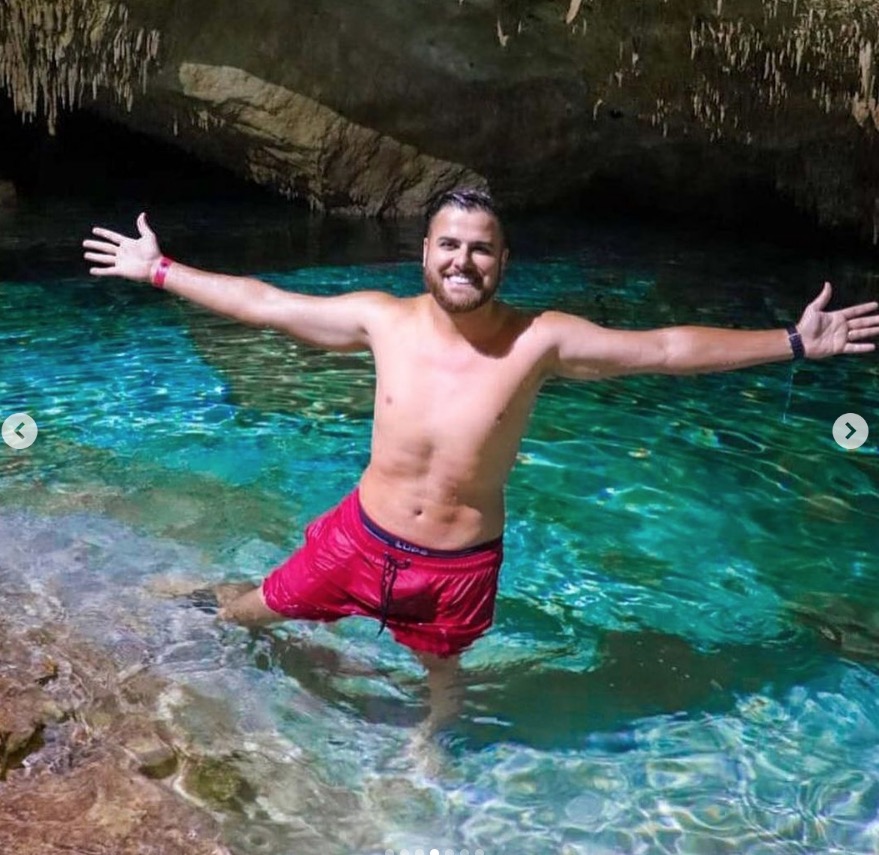 Molhado, Zé Neto deixa ‘volumão’ à mostra durante férias e dá o que falar