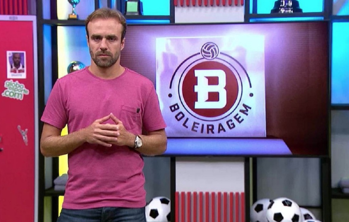 Roger Flores faz fofoca sem provas sobre o Flamengo e leva bronca da Globo 