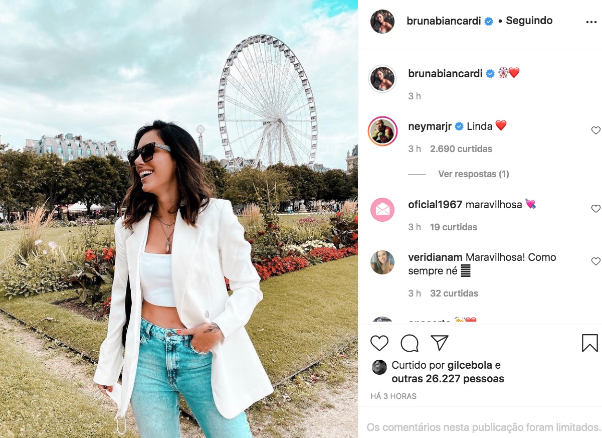 Neymar se derrete por Bruna Biancardi em post 