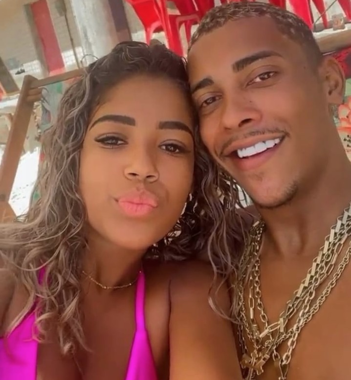 MC Poze e namorada deixam de se seguir após anúncio de gravidez
