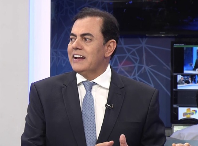 Presidente da CPI chama dono da emissora Rede Brasil de 'bandido'