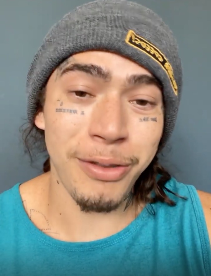 Whindersson Nunes mostra a bunda ao se vacinar contra covid; vídeo