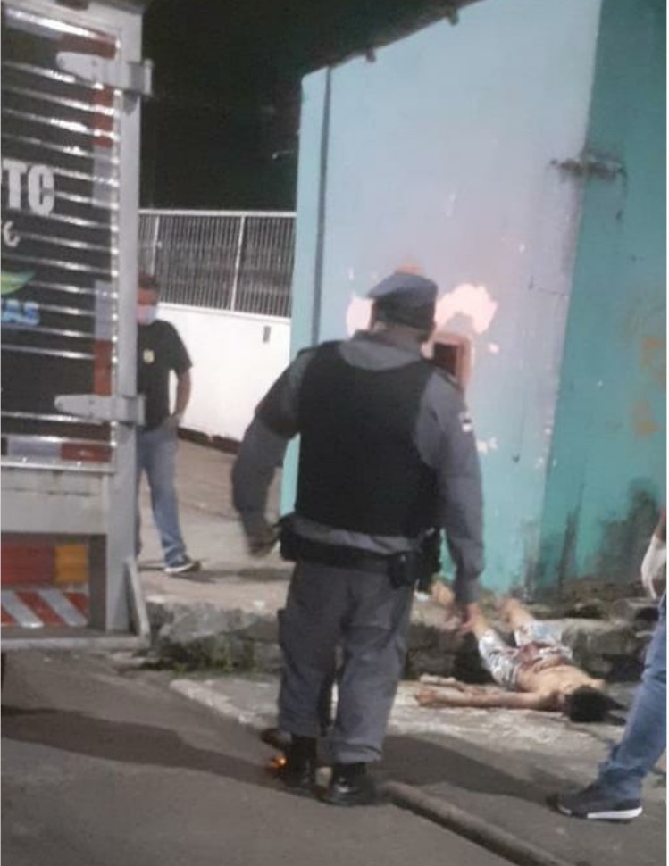 Moradores ouvem tiros e encontram jovem morto no Jorge Teixeira, em Manaus