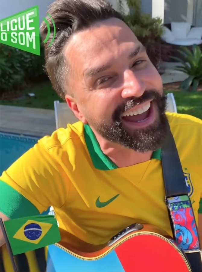 Latino ressurge em vídeo convocando povo para manifestação pró-Bolsonaro 