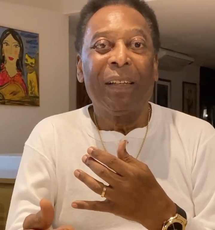 Pelé é diagnosticado com tumor no cólon 