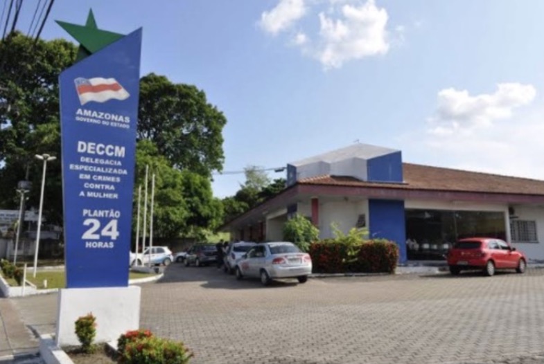 Homem não aceita fim do relacionamento e esfaqueia ex no pescoço em Manaus 