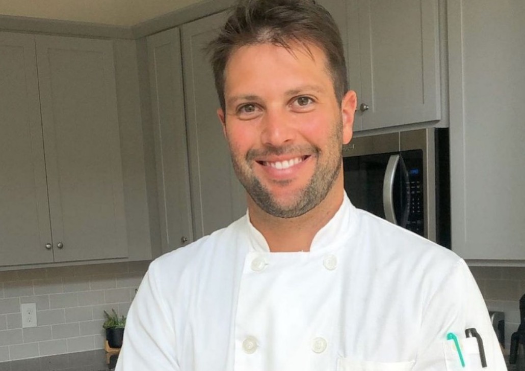 Ex-ator da Globo, Gustavo Leão vira chef em restaurante da Disney