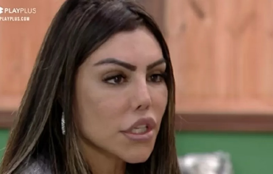 Aparência de Liziane e Valentina em A Fazenda 13 chamam atenção na web