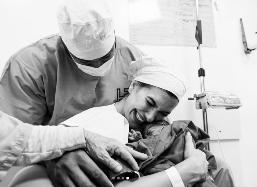 Lorena Improta e Leo Santana mostram rostinho da filha Liz; veja fotos