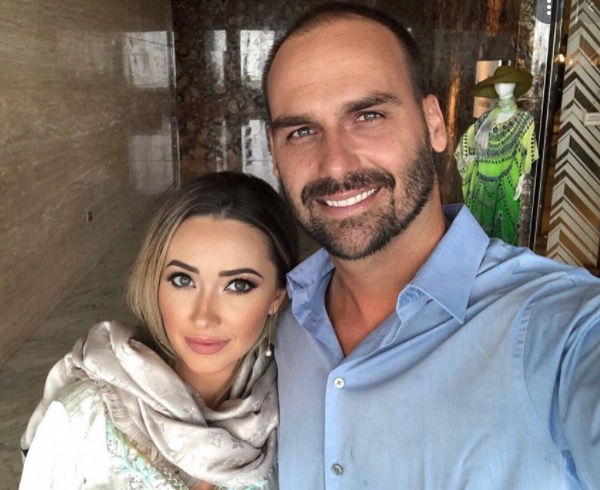 Mulher e filha de 11 meses de Eduardo Bolsonaro testam positivo para covid